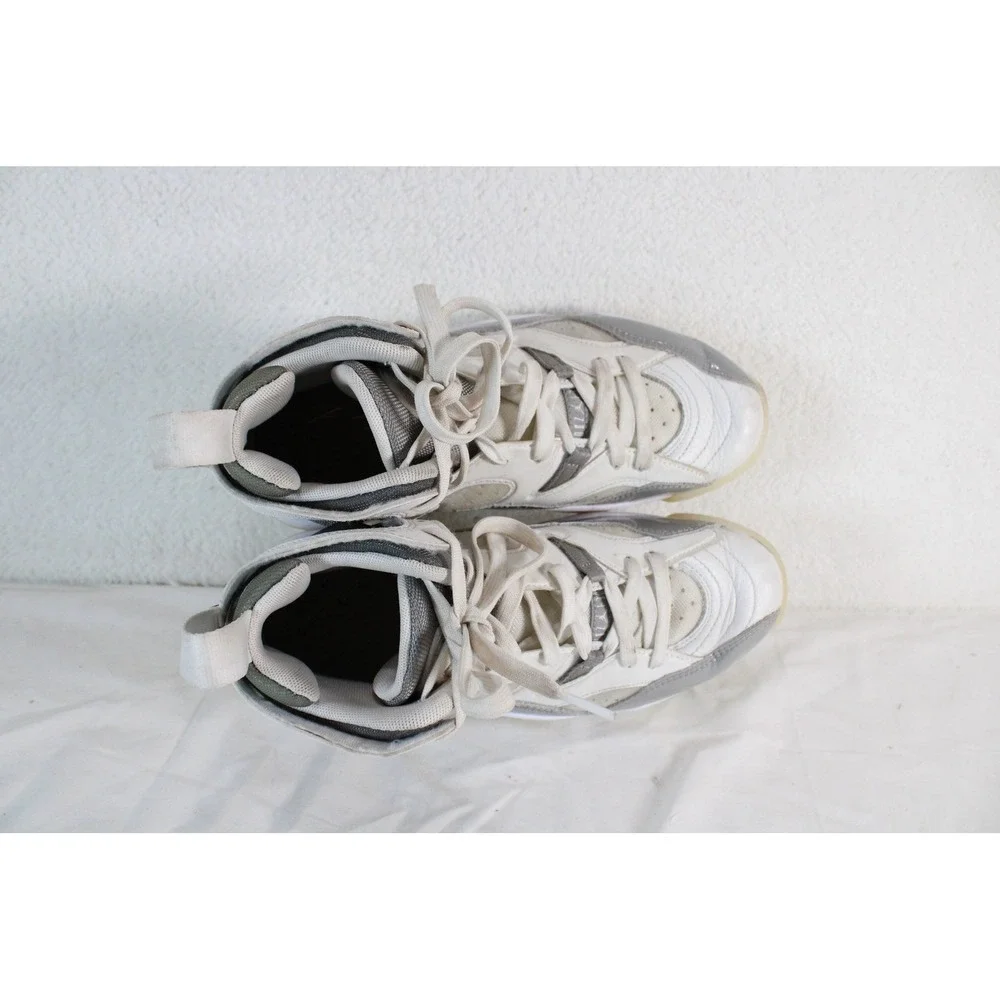 Jordan Jumpman Two Trey Mens 7 White Grey Basketball Shoes DR9631-002